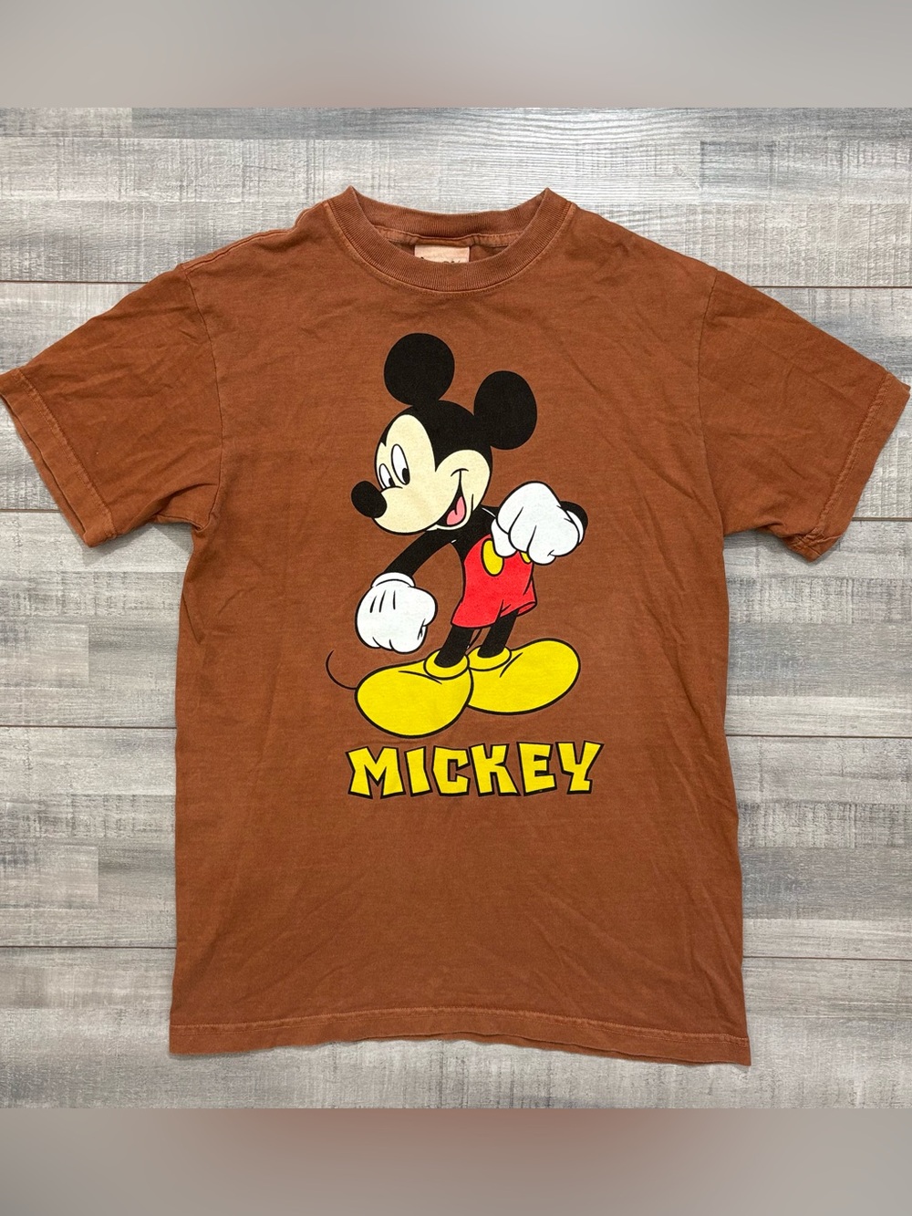 Vintage 90s Mickey Mouse Walt Disney World T-Shirt Adult Size Small Cartoon USA